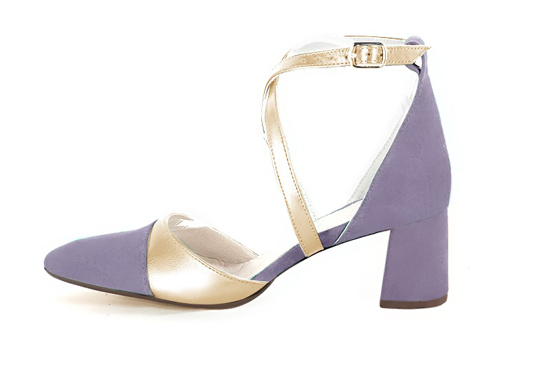 Lilac purple and gold women's open side shoes, with crossed straps. Tapered toe. Medium flare heels. Profile view - Florence KOOIJMAN